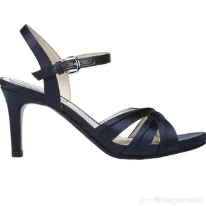 Life Stride Women’s Color Black  Maebree Navy Satin Soft System Size 8M
