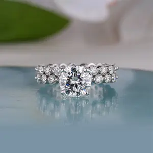 Round Cut Solitaire Wedding Ring Set