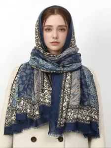 Women's winter scarf Bohemian style elegant retro paisley print short fringe scarf Boho style scarf/Muslim hijab ethnic style shawl suitable for all seasons, daily/date/commuting brightening outfit, ideal gift for girlfriends and friends