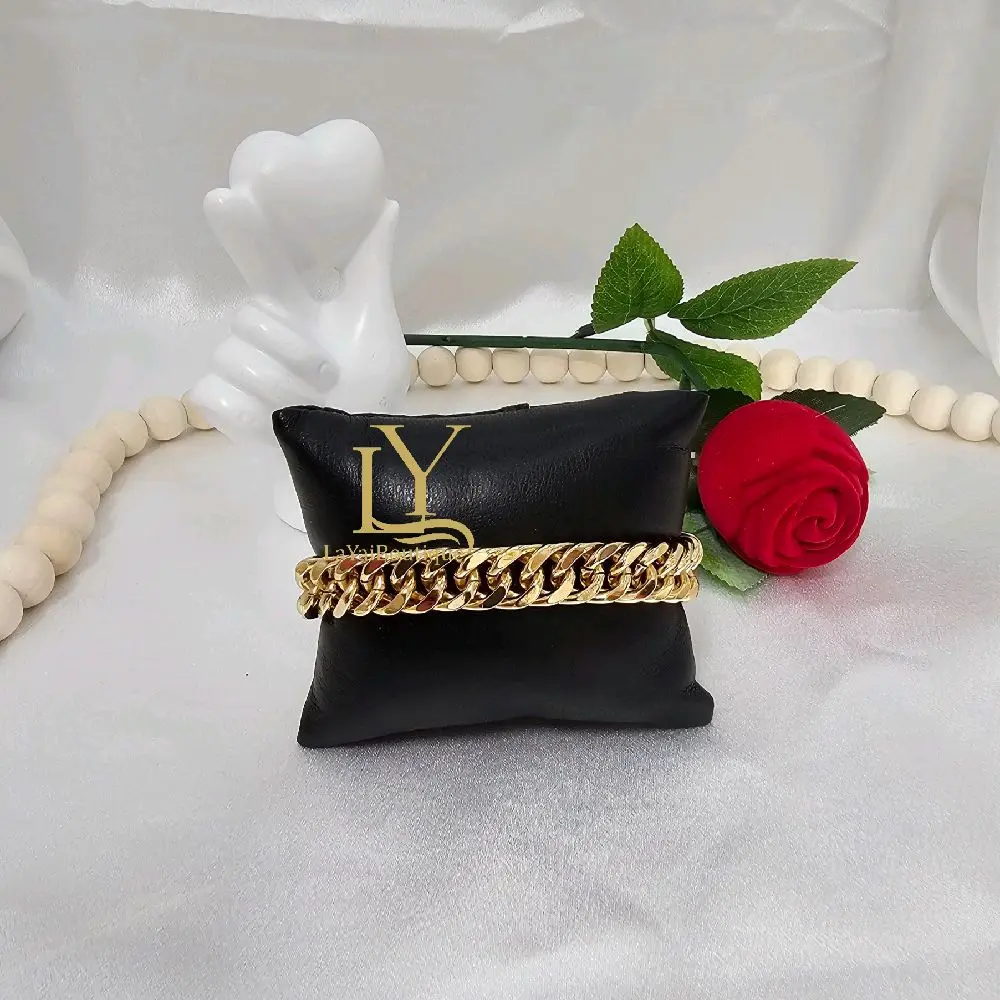 LaYaiBoutique #2028 Bracelet (11mm) 14k gold plated high quality