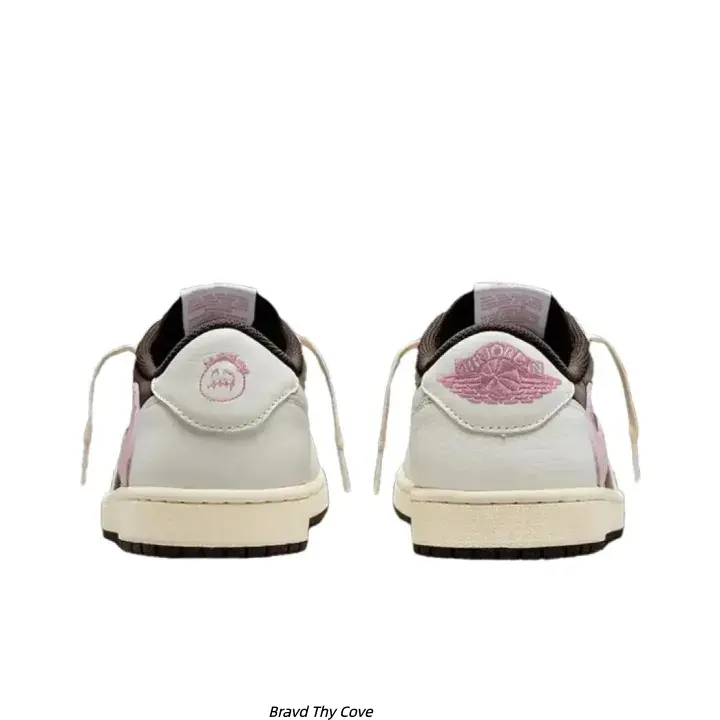 Brown White Pink Contrast Low Top Skate Shoes Vintage Off-White Midsole Pink Dot Outsole Soft Leather Breathable Street Casual Sneakers Unisex