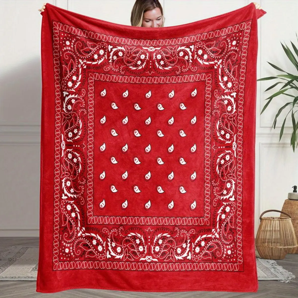 1-Piece Fluffy Flannel Blanket - Boho Red and White Traditional Paisley with Hearts, Stars, All-Season Warmth, Machine-Washable, Customized Option, Suitable for Sofa, Bed, Sweet Home Decor Gift, Fluffy Blankets
