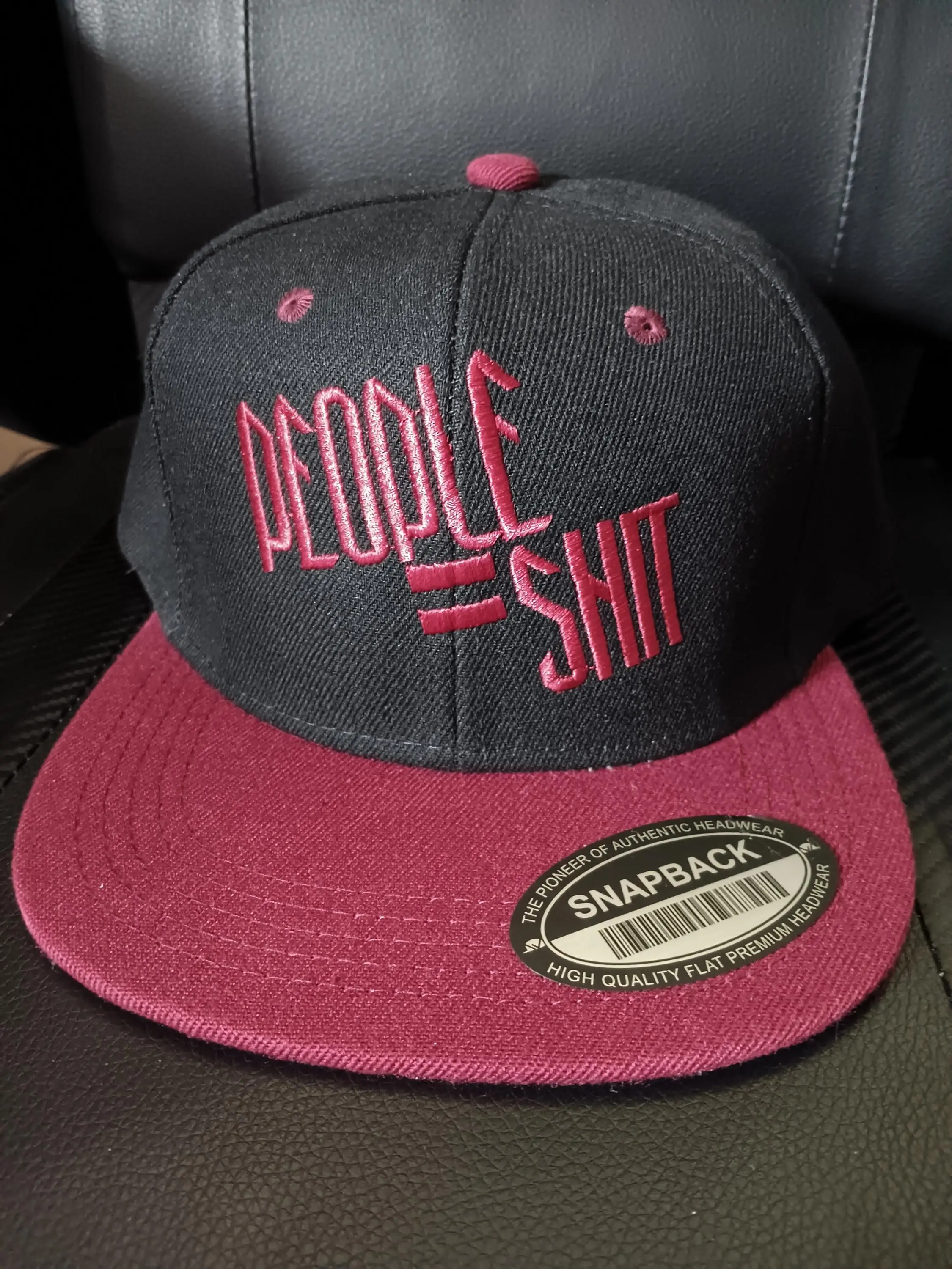 SLIPKNOT "People Equal Shit" Lettered Slogan Fastback Hat, Men's Accessories, 1-Size Black Print Cap, One Size Hats
