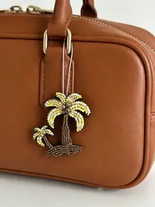Tropical palm tree beaded bag accessory, backpack charm, Bag charm keychain, beach-themed beaded pendant with long hanging cord, perfect for decorating handbags, luggage tag decoration