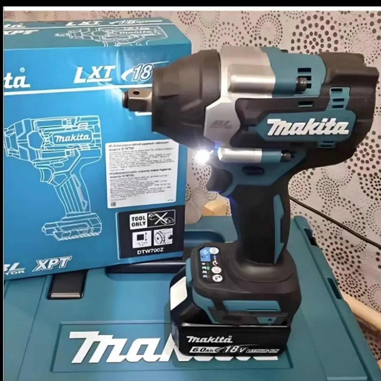 Makita DTW700 18V LXT Brushless 1/2-Inch Impact Wrench Kit With 700Nm Fastening And 1000Nm Nut-Busting Torque For Heavy Equipment Bolting And Tire Replacement cordless power tool set