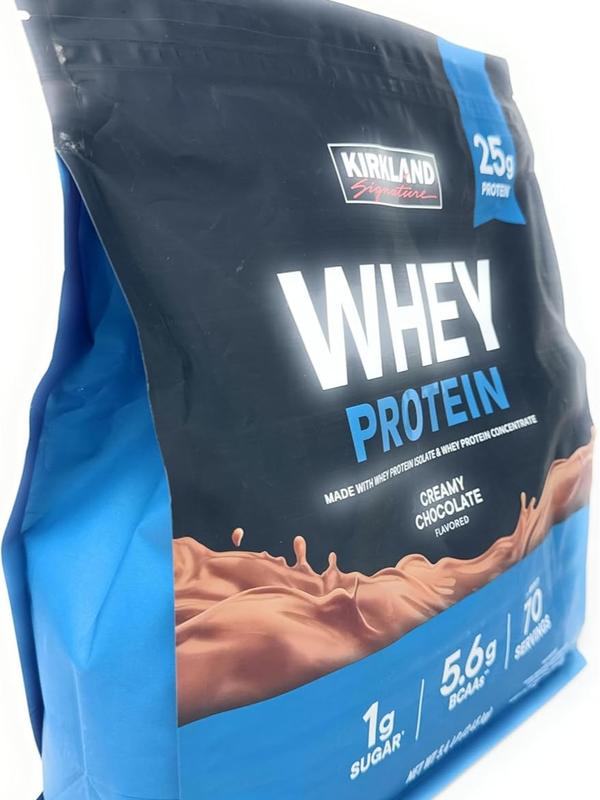 Kirkland Signature Whey 25g Protein,1g sugar,5.6g BCAAs,about 70 Servings Creamy Chocolate Flavorted