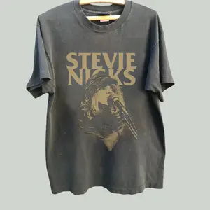 Fleetwood Mac Silver Springs T-Shirt, Vintage Rock Band Graphic Tee, Stevie Nicks Music Fan Shirt, Retro 70s Concert Tour Apparel, Streetwear, Unisex Tee, Colorful Graphic Tee, Grunge Style, Casual Top