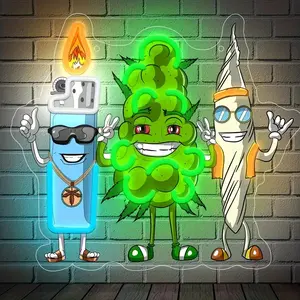 Green Alien Neon Sign, USB-Powered Alien LED Neon Lights - Perfect for Decorating a Man's Space, Gaming Room, Bar, or Party. Great Fantasy Gift for Alien Enthusiasts and Teenage Boys