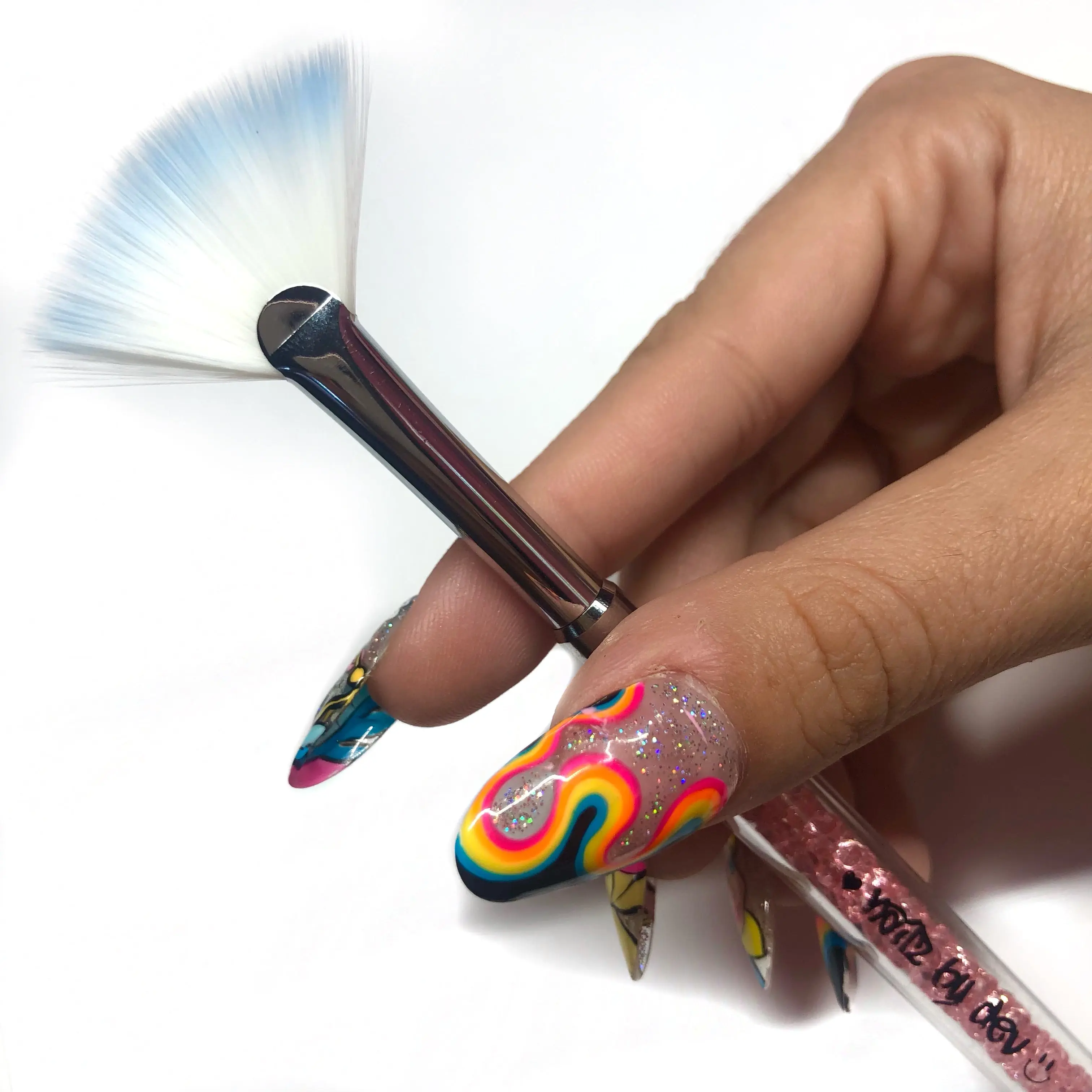 GLITTER FAN BRUSH GLITTER FAN BRUSH