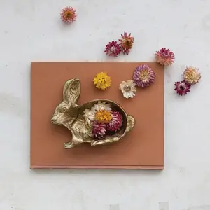 Cast Aluminum Rabbit Shaped Dish