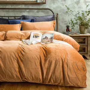 Camel Velvet Duvet Cover Set, Luxuriously Soft Zippered Flannel Bedding Set for Bedroom Linens