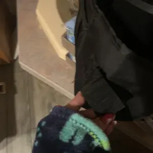 Product Review of Momcozy Hip Seat Baby Carrier, Adjustable Ergonomic Carrier with Various Pockets for Newborns & Toddlers up to 45lbs Portable Mother Mom Gift Convenient Travel Gifts wild  bird back baby baby carriers Ergonomic Baby Carrier with Hip Seat from N**h