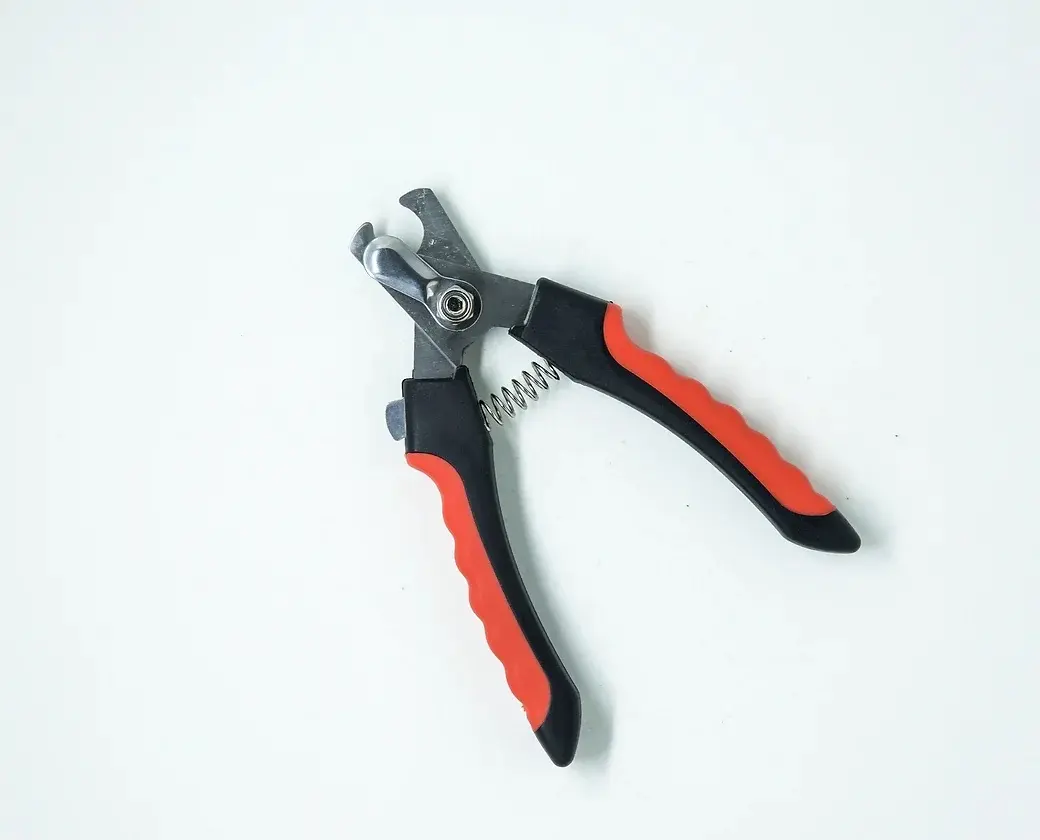 Dog & Cat Grooming + Pet Beauty + Dog Nail Trimmer