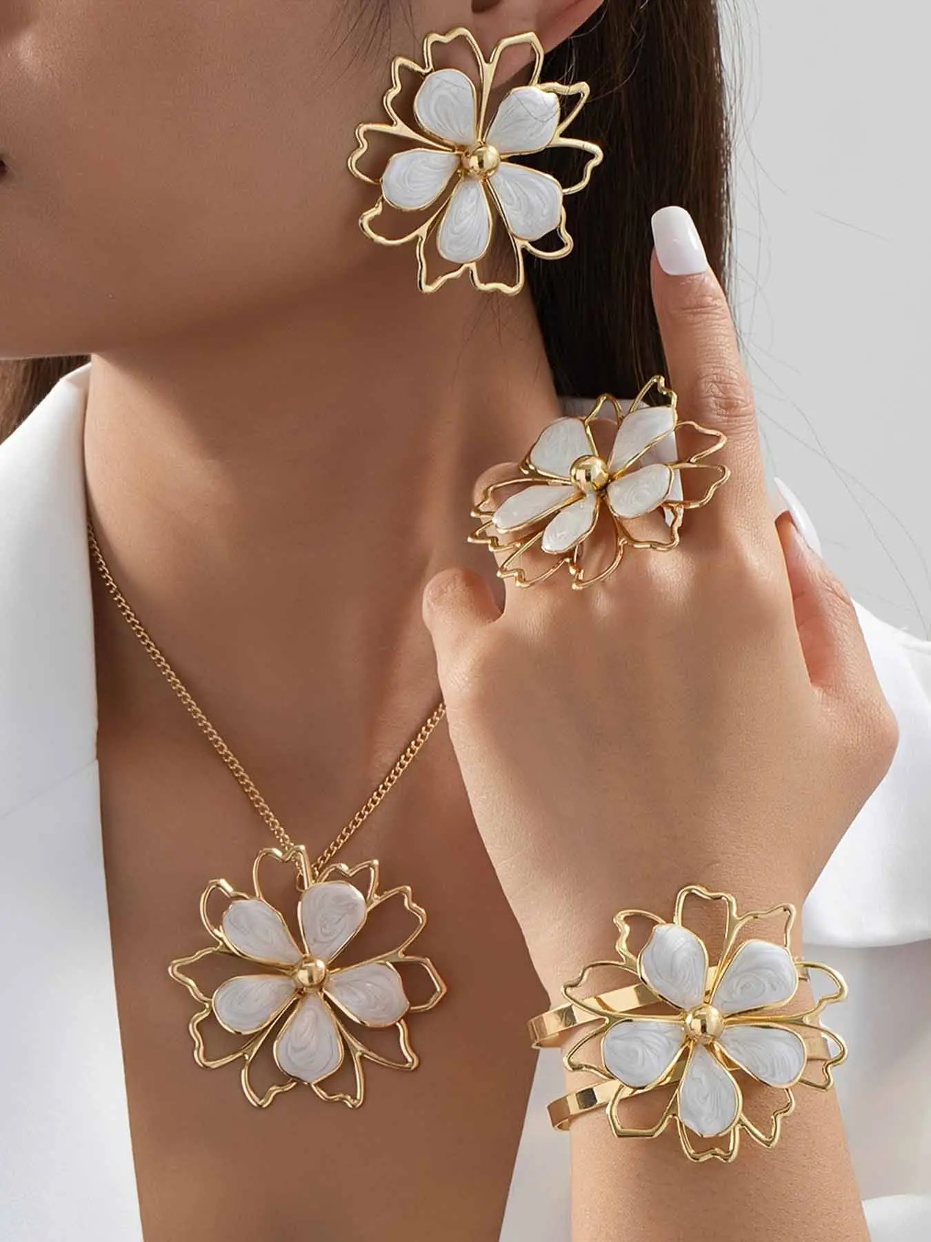 Mother's Day Gift Elegant Flower Design Fashionable Matching Jewellery Gift Set, Fashion Necklace & Ring & Earrings & Bracelet for Party, Daily Decor, Trendy All-match & Exquisite Jewelry for Birthday Gift