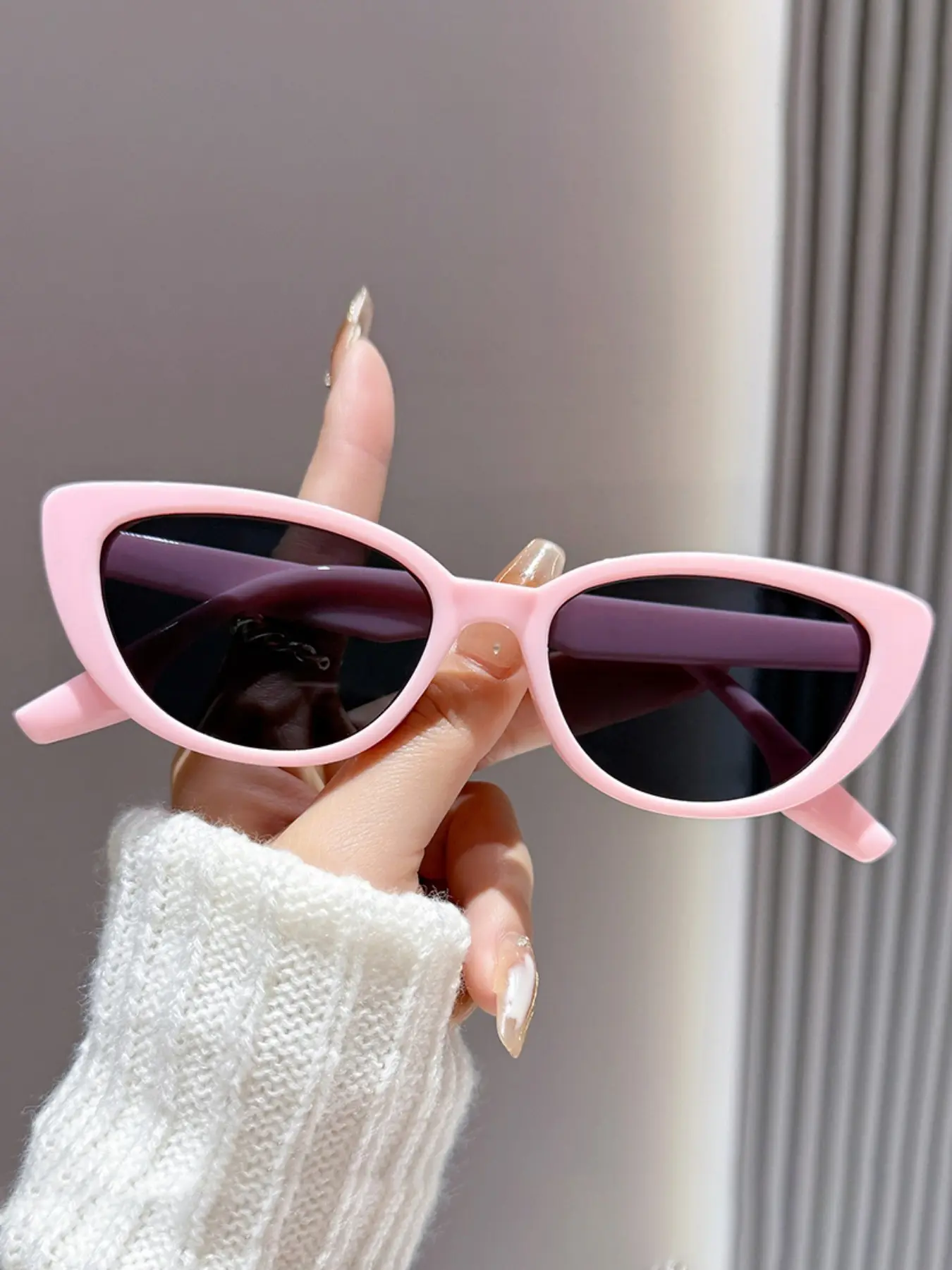 Trendy Cat Eye Frame Women