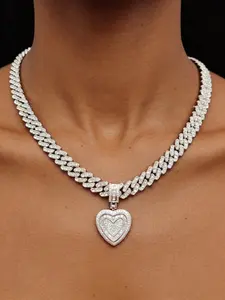 1 Piece Artificial Zircon Heart Love Shape Pendant With 9mm Cuban Chain，Women Hip Hop Love Heart Shape Pendant Necklace Fashion Vintage Jewelry Mother's Day, Valentine's Day gifts Heart Shaped Pendant Alloy Necklace