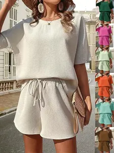 Women's New Short Sleeve Top Set, Stylish Fashion Shorts Two-Piece Set, Trendy Casual, Perfect for Summer Wear