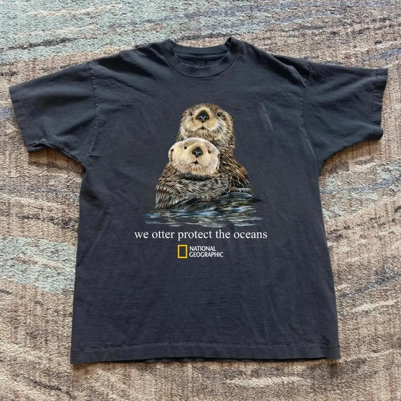National Geographic Black Otter T-Shirt, Unisex Vintage Graphic Tees Gothic Grunge Y2K Emo Scene Amity Affliction Style Clothes Men Women Streetwear