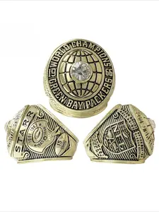 NFL 1966 Green Bay Packers championship ring football ring hip hop fashion men's trend style ring. Suitable for everyday life, parties, birthdays, and other occasions. Send a souvenir gift to friends, family, couples
