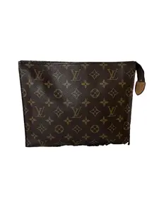 Pre-owned Louis Vuitton Leather Toiletry Bags Monogram Toiletry Pouch 26
