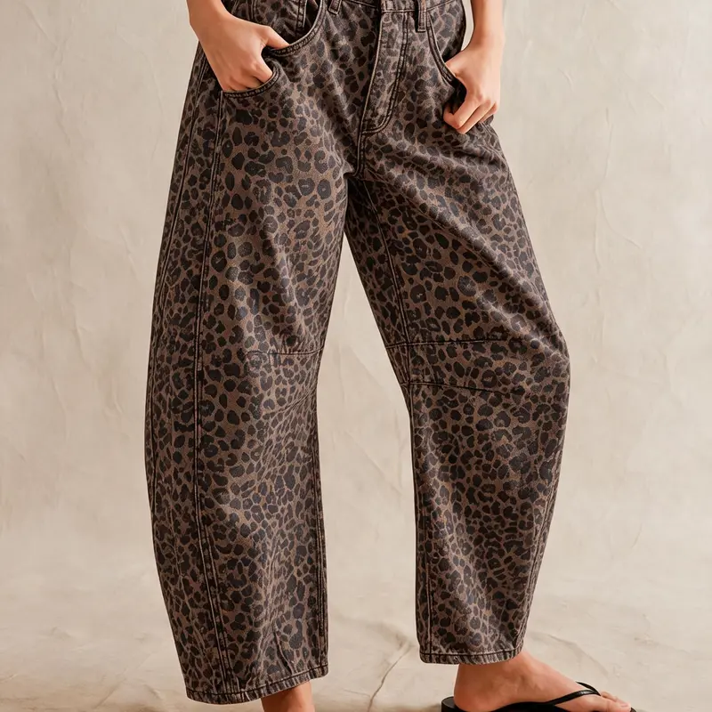 Women’s Baggy Wide Leg Jeans – Mid-Rise Barrel & Banana Leg Denim Pants, Relaxed Fit Streetwear, Solid & Leopard Print Options