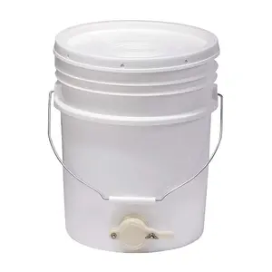 Little Giant BKT5 Plastic Honey Bucket with Honey Gate for Beekeeping, 5 Gallon