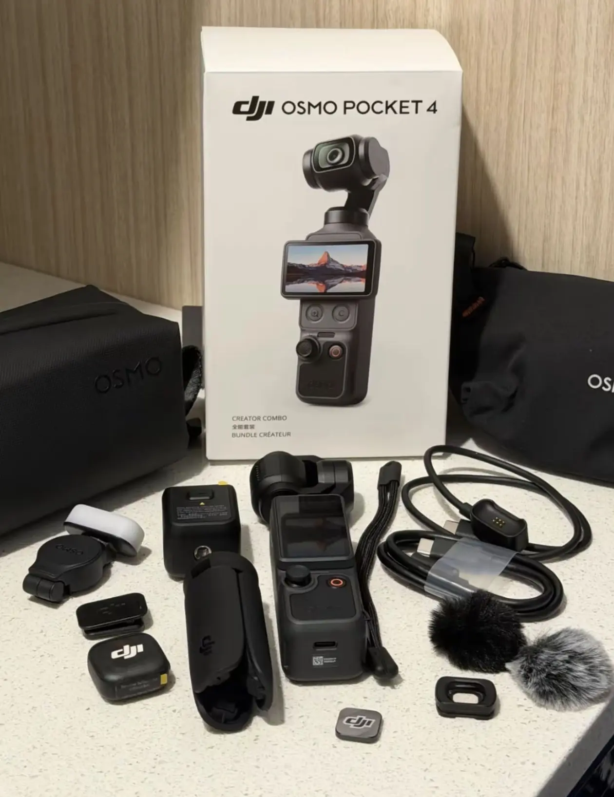 [NEW] DJI Osmo Pocket 4 Creator Combo 4K Gimbal Action Camera Sealed
