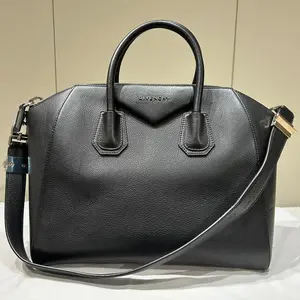 Pre-owned GIVENCHY Leather tote bags Antigona Tote 43272245