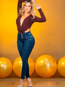 Colombian jean butt lift-push up design with body shaping, abdominal control and skinny fit. Womenswear Pants Denim Denim Comfort