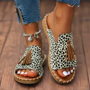 Women's Leopard Print Flat Slides, Tassel Decor Peep Toe Summer Shoes, Casual Outdoor Slide Sandals Footwear Footwear Girl Light Brown