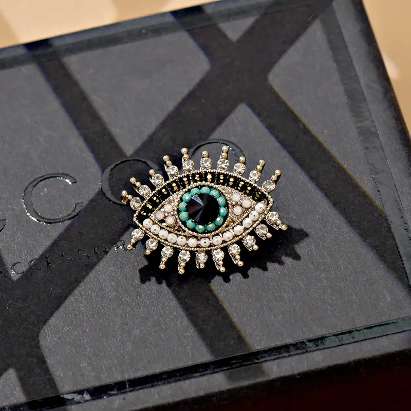Unique Evil Eye Brooch for Women Chic Eye Lapel Pin Statement Jewelry Accessories Bulk Wholesale New Year Gift
