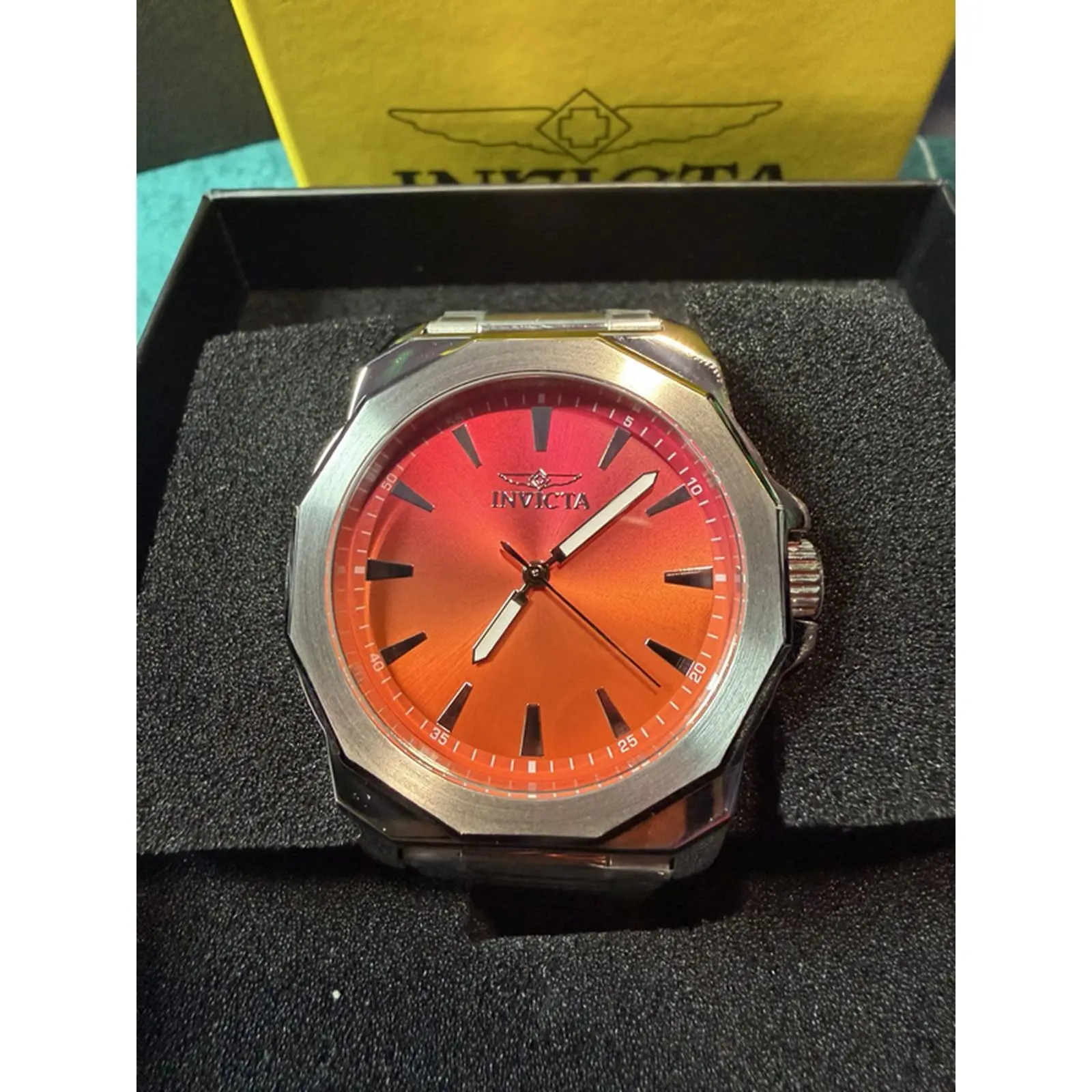 Invicta Speedway Dominus TEQUILLA SUNRISE Sunburst Orange to Red Watch Beautiful Piece