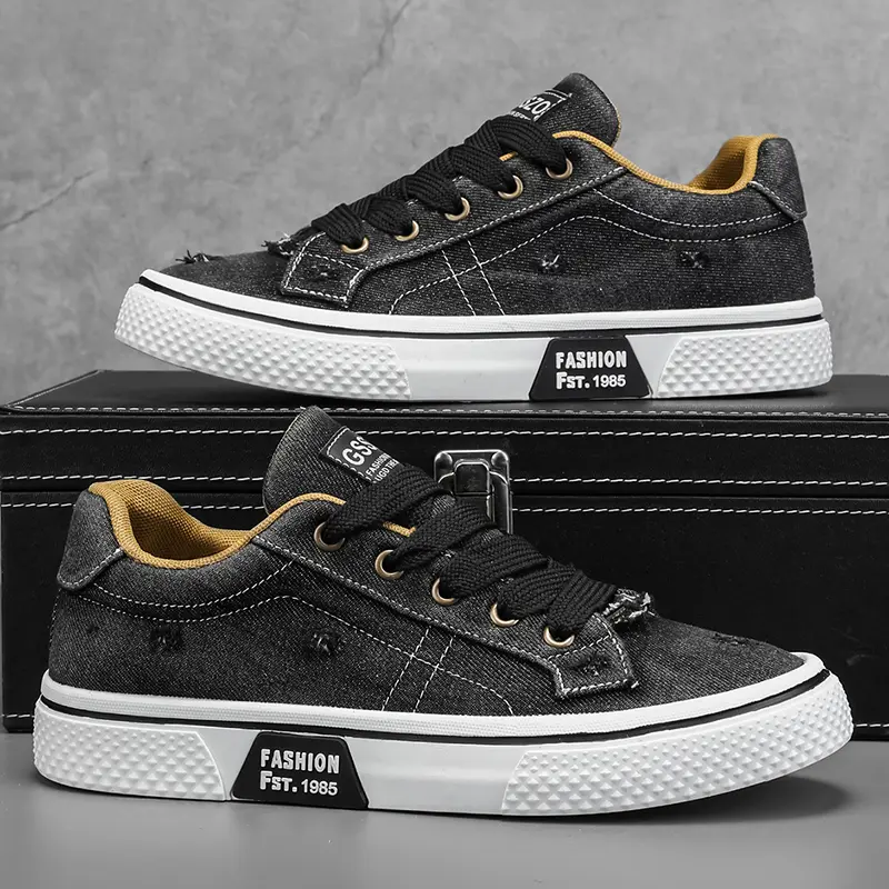 Vintage Washed Black Denim Canvas Skate Sneakers for Men Ripped Distressed Design Soft Breathable Streetwear Daily Casual Flat Trainers