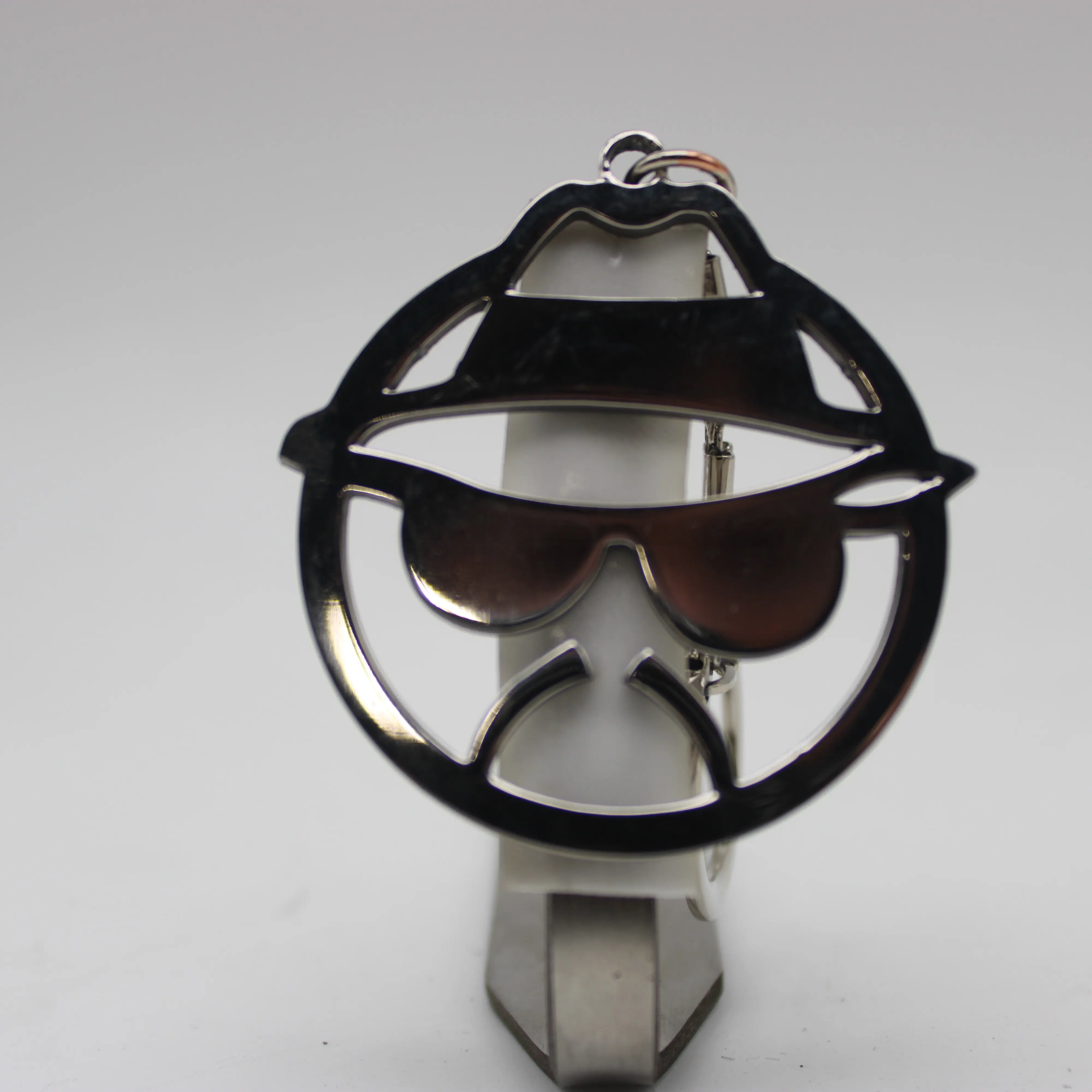 Lowrider Keychain - Durable Lowrider Design for Everyday Use - Compact & Easy to Carry - Perfect for Car Keys or Fashion Statement
