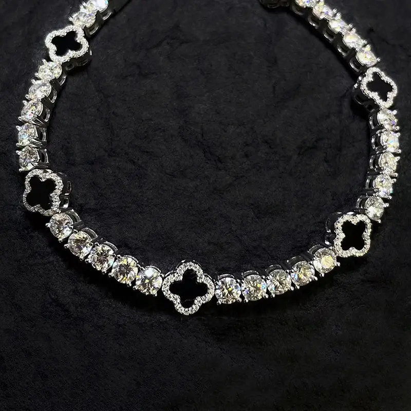 HELLOICE Iced Out Four Leaf Clover Tennis Bracelet 5A CZ 18K Gold Plated Chain