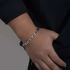 Punk Silver Color Feather Wings Open Bracelet for Men Women Vintage Metal Bamboo Feather Carving Cuff Bangle Jewelry Accessories