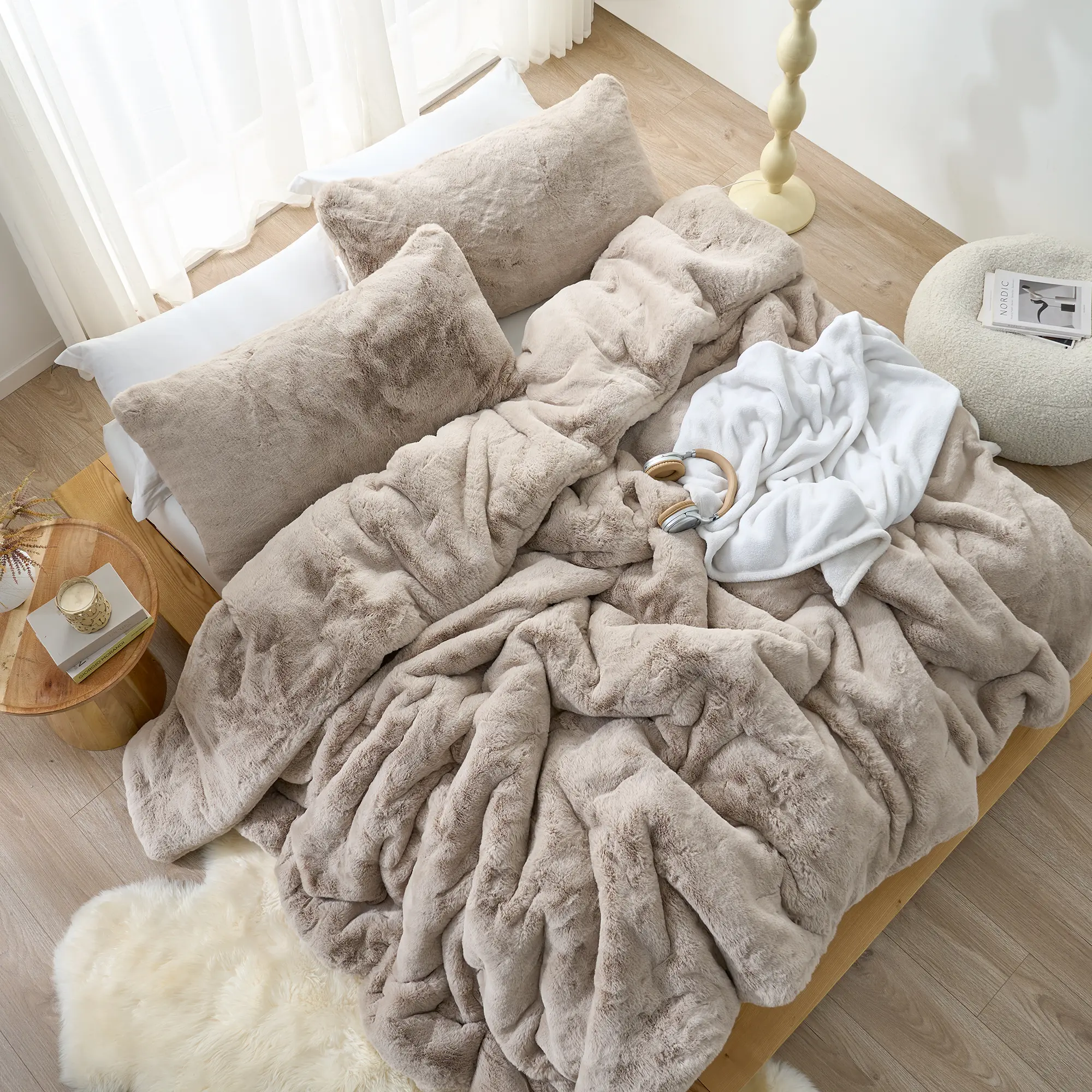 Chunkiest Chunky Bunny - Coma Inducer Oversized Comforter Set - Nashville Nights