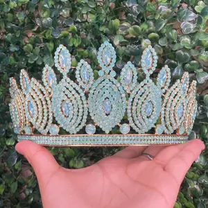 Blue Green crown