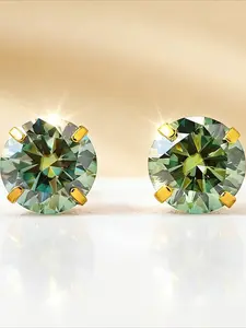 1pair 0.5Carat Classic Round Cut Green Synthetic Moissanite Golden Four-claw Stud Earrings with Fashionable Design, Is The Ideal Holiday Gift That Can Be Worn on Many Occasions and Given To Family and Friends.