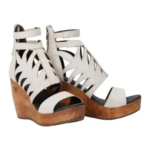 Becca Wedge - Ceramic Crackle