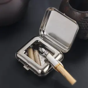 1. Mini metal ashtray, portable small ashtray, outdoor portable pocket ashtray, creative car smoking accessory