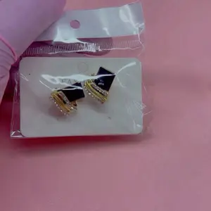 Sisilovellc fashion earrings