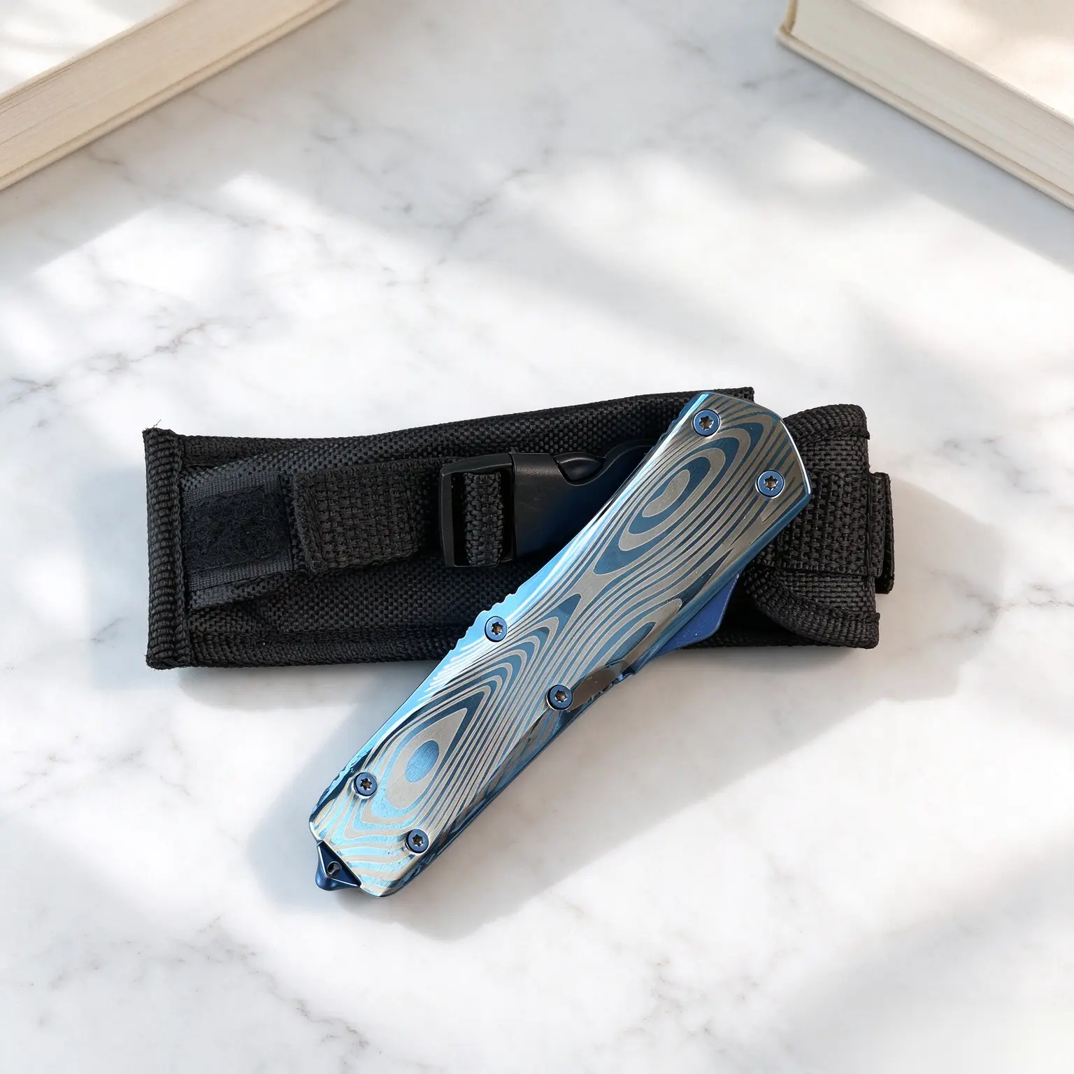 Everyday Carry Outdoor Utility Knife, Blue Pattern Pocket Knife for Camping Survival, Comes with Storage Pouch