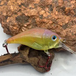 Mayhem Custom Painted 2.5 Square-Bill Shallow Diving Crankbait (Pink Tequila)