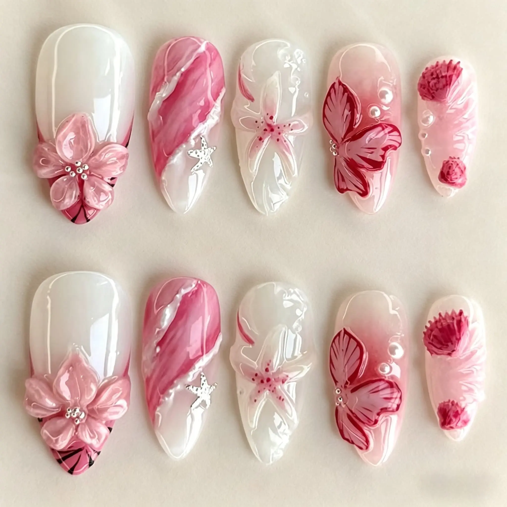 30 Pcs Almond Shape Press-On Nails, Gradient Floral Butterfly Design, Reusable Fake Nails for Parties, Daily Wear, Travel, Music Festivals