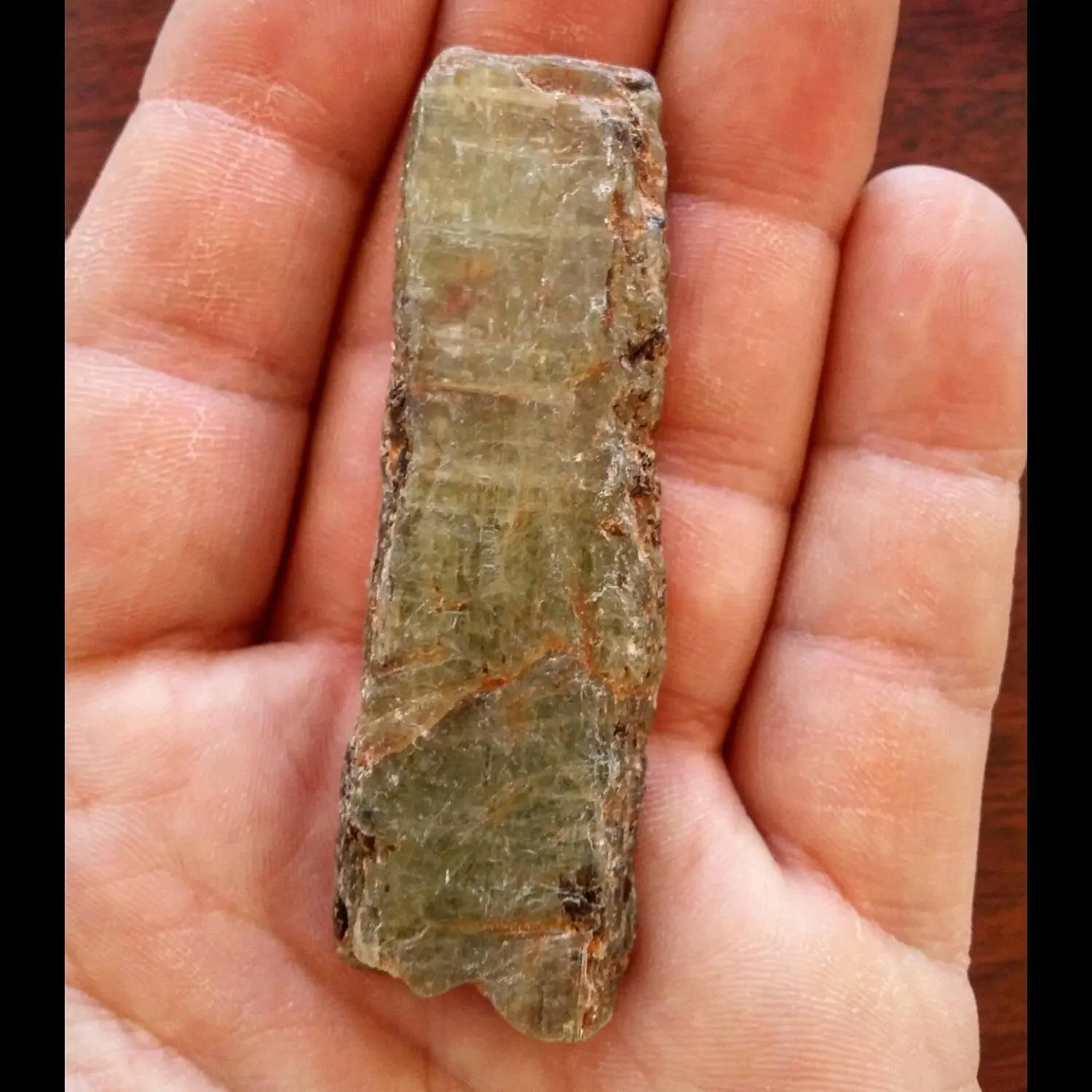 Green Kyanite Gemstone Specimen – Africa 36gr
