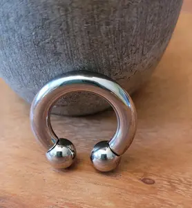 Single Horseshoe Circular Barbell 316L Surgical Steel Internally Threaded 0g 2g 4g 6g 8g 10g 12g 14g septum stretching piercing Large big