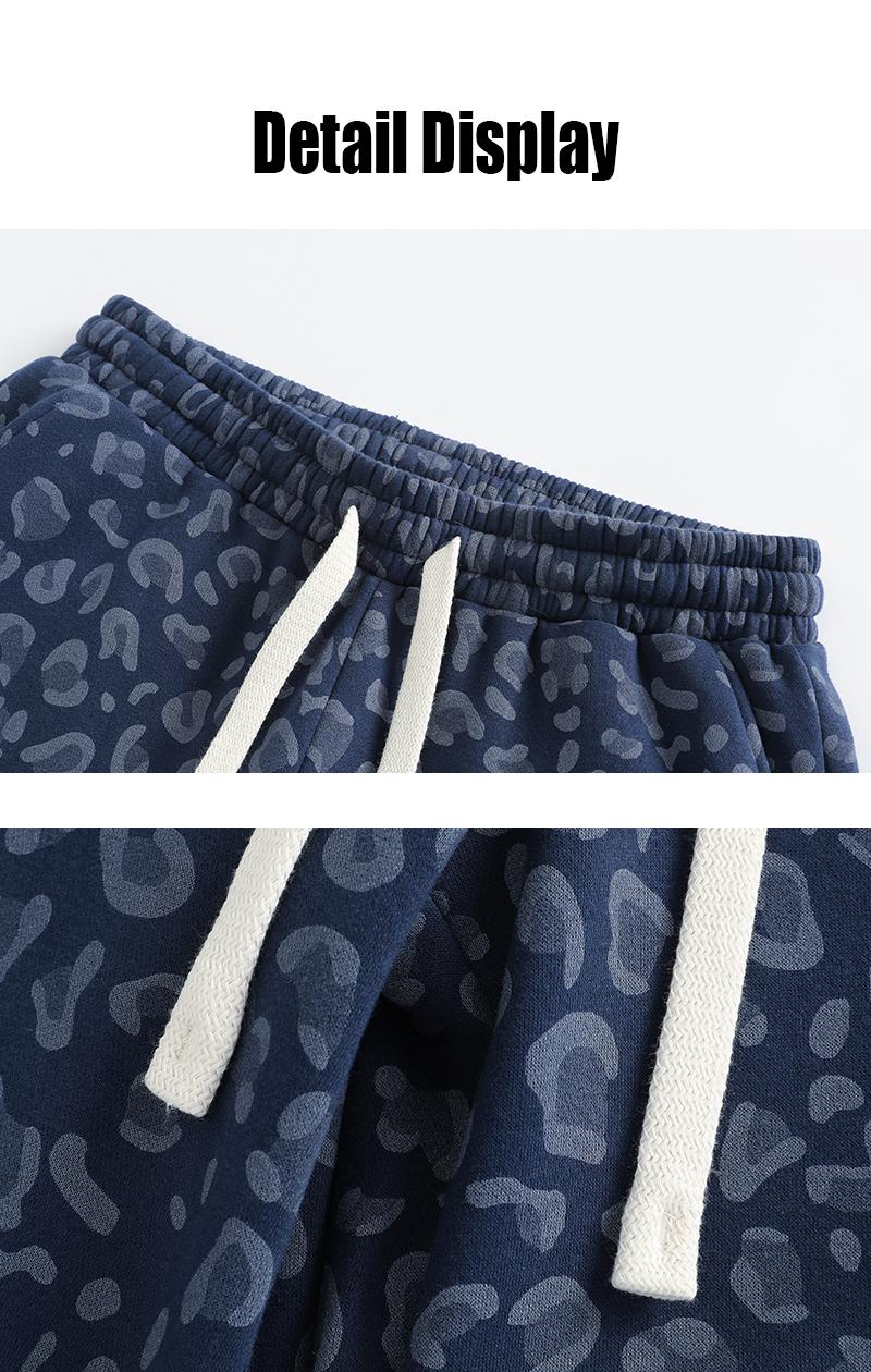 Men’s leopard-print casual trousers with side pockets, lightweight and breathable soft fabric, loose comfortable casual sweatpants, ideal for daily wear and all-year running