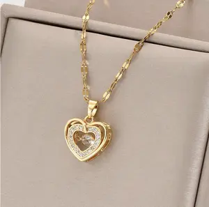 1pc Gold Plated Stainless Steel Chain Cubic Zirconia Inlaid Heart Shaped Pendant Necklace, Fashionable Design