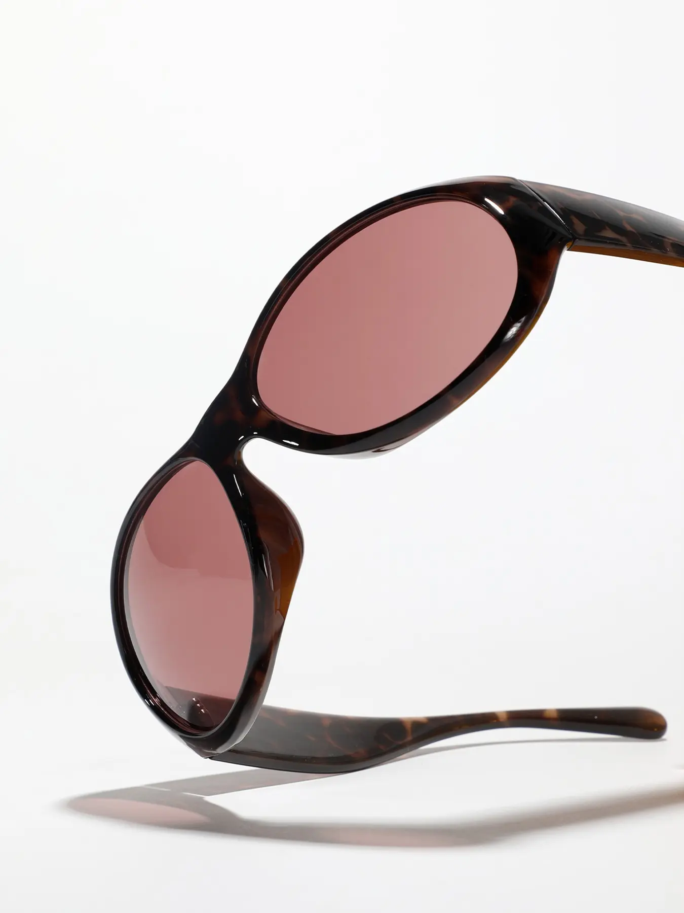 2026 Vintage Punk Sunglasses, Fashionable Glasses, Retro High-End Shades for Men and Women
